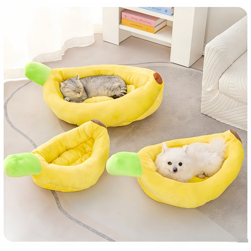 Trois coussins pour chat