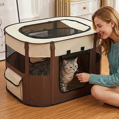 Maison à chat de couleur marron