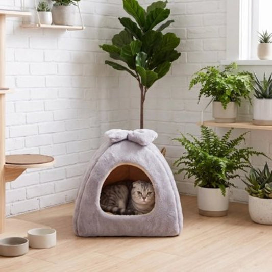Maison pour chat de couleur grise