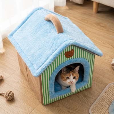 Maison pour les chats qui offre un espace douillet et sécurisant