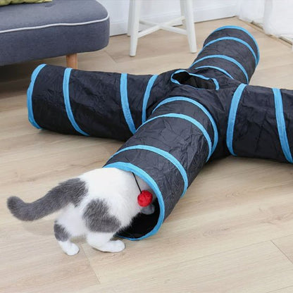 Tunnel pour chat sur plancher 