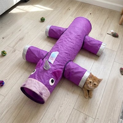 Tunnel pour chats sur plancher
